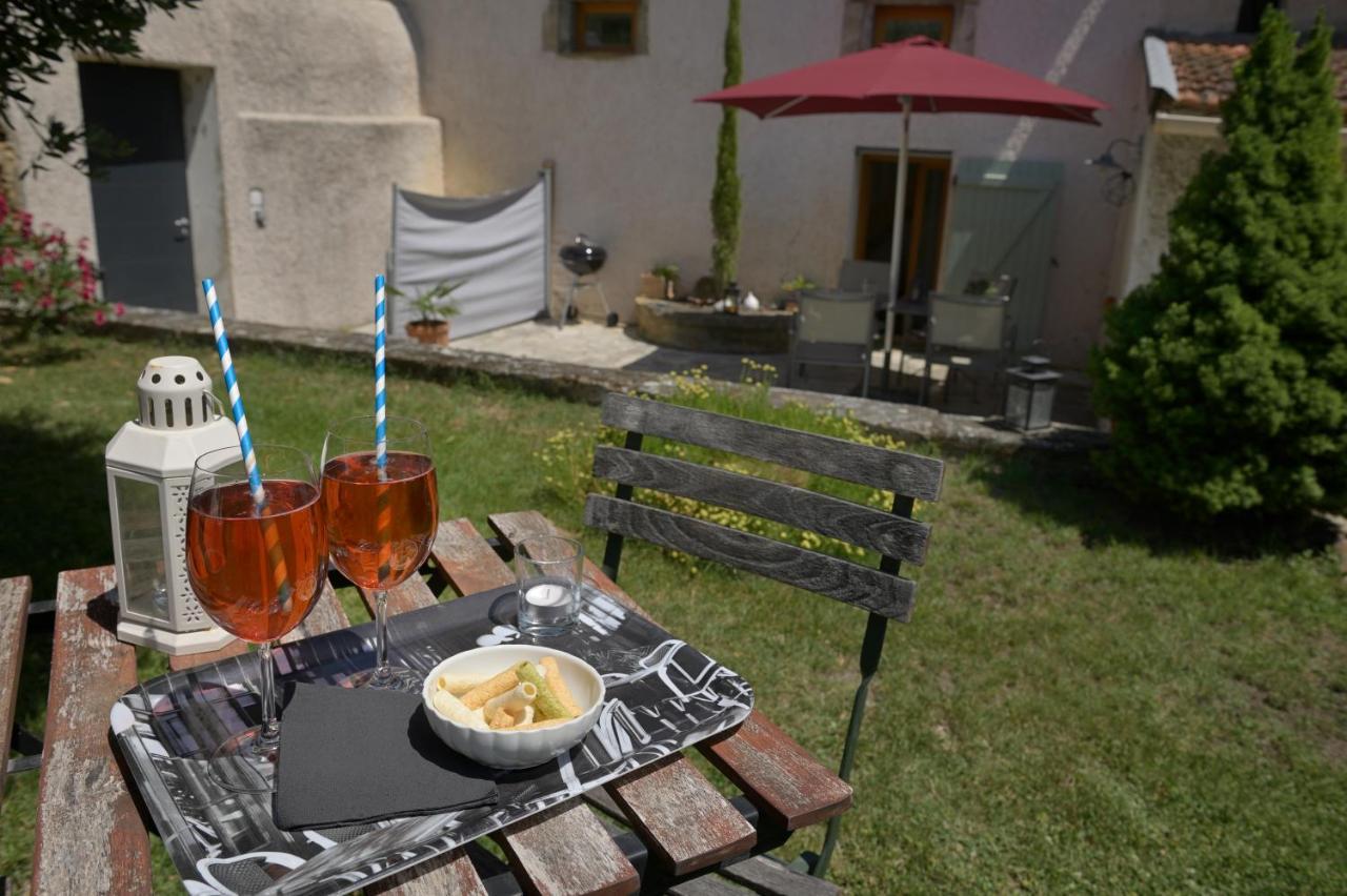 Le Charles IX Apartamento Roussillon  Exterior foto
