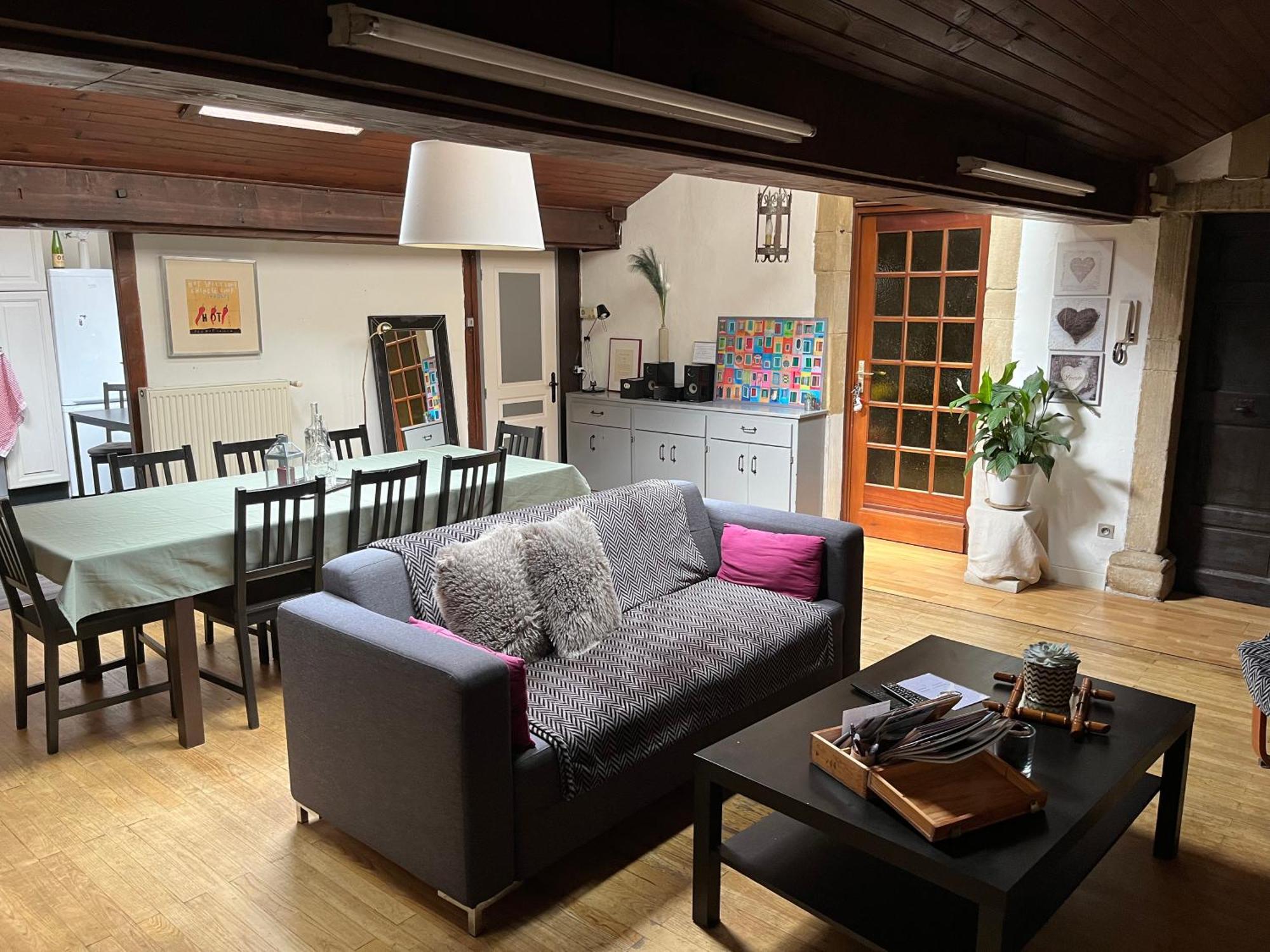 Le Charles IX Apartamento Roussillon  Exterior foto